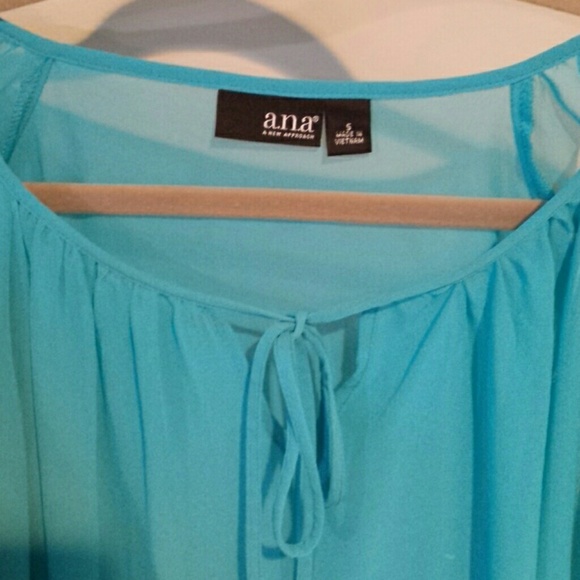 Blouse - Picture 2 of 3